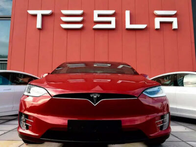 Stolen Tesla Runs Out of Battery During Police Chase