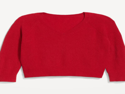 Emily Ratajkowski's Plunging Red Sweater Look