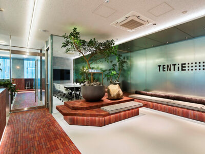 Energizing Spaces: TENTiE Nagoya Office Renovation by moss.